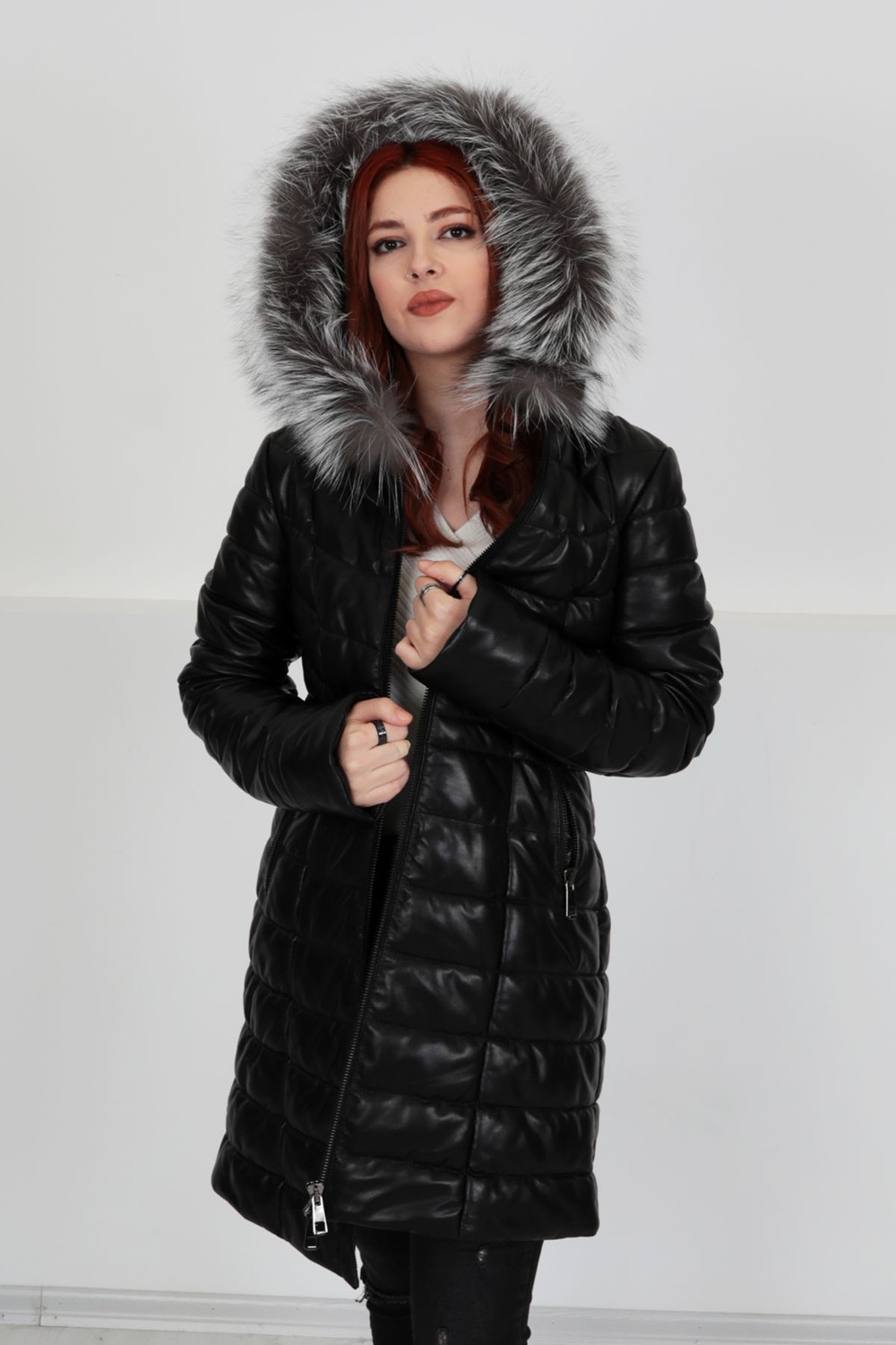 By Marki Marki Siyah Özel Kürklü Şişme Deri Mont, Hakiki Deri, Özel Kürklü Kapüşon, 90 Cm, Kadın, Fermuarlı görsel 3