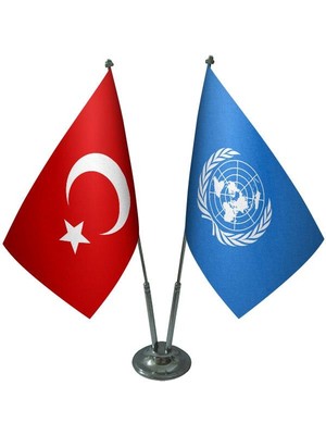 Satürn Design Masaüstü Birleşmiş Milletler Bayrağı Türk Bayrağı İkili Krom Direk Masa Bayrak Seti