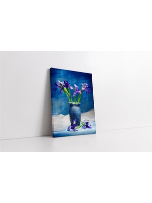 Tablosan Vazoda Mor Çiçekler Kanvas Tablo