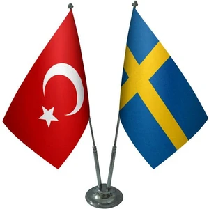 Satürn Design Masaüstü Isveç Bayrağı Türk Bayrağı İkili Krom Direk Masa Bayrak Seti