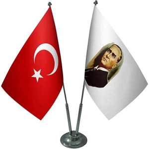 Masaüstü Atatürk Bayrağı Türk Bayrağı İkili Krom Direk Masa Bayrak Seti