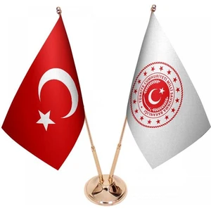 Masaüstü Milli Savunma Bakanlığı Bayrağı Türk Bayrağı Ikili Pirinç Direk Masa Bayrak Seti