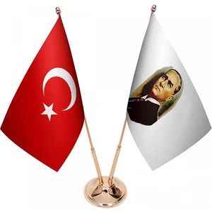 Masaüstü Atatürk Bayrağı Türk Bayrağı Ikili Pirinç Direk Masa Bayrak Seti