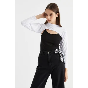 Dik Yaka Boyunluklu Kolluk - Beyaz