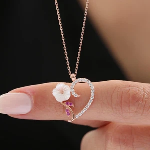 Mia Vento Kalp Demeti Manolya Çiçeği Rose Renk Flowers Gümüş Kolye
