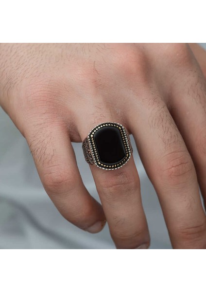 Gümüş Oniks Taşlı Desenli Erkek Yüzük fiyatları