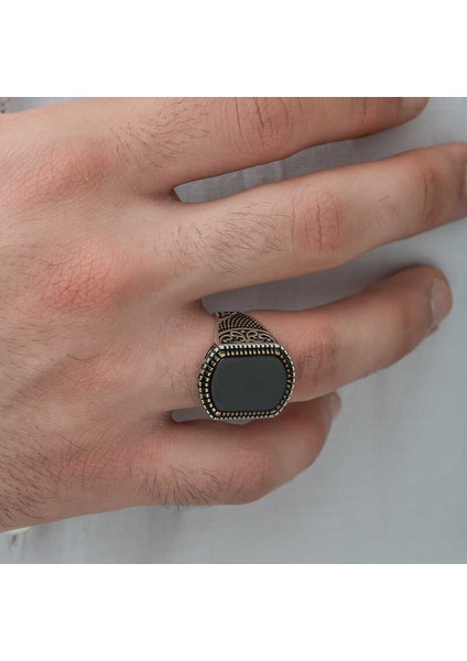 Gümüş Oniks Taşlı Desenli Erkek Yüzük fırsatları