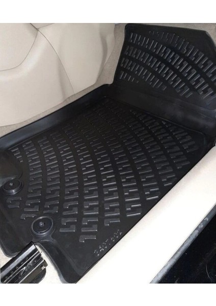 Nissan Micra 2010-2015 3D Havuzlu Siyah Paspas modelleri