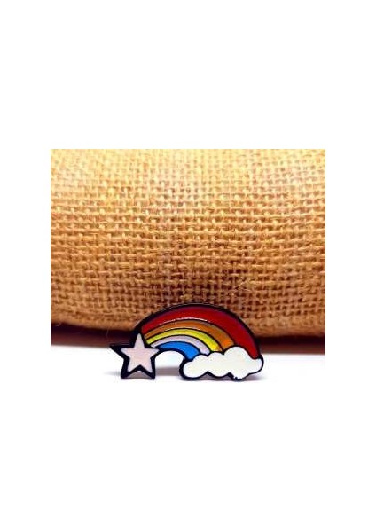 Bulutlar ve Gökkuşağı Rozet Model 3