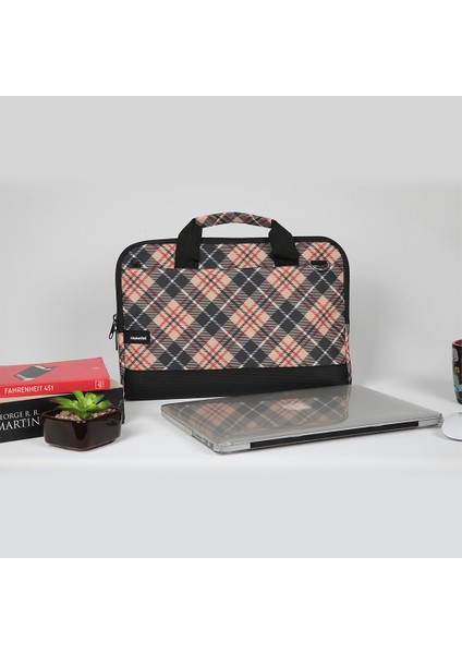 13'' - 13.3'' Taban Korumalı Omuz Askılı Desenli Macbook Çantası - Ares Kahverengi fiyatları