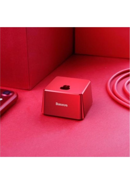 Quadrate Serisi iPhone Uyumlu Lightning Kablolu Dock Şarj Standı Kırmızı