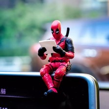 Marvel Deadpool Oturan Figür Araç Içi