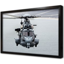 Tablosan Savaş Helikopteri Çerçeveli Cam Tablo