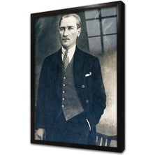 Tablosan Takım Elbiseli Atatürk Çerçeveli Cam Tablo