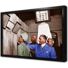 Tablosan Atatürk Alfabeyi Öğretiyor Çerçeveli Cam Tablo