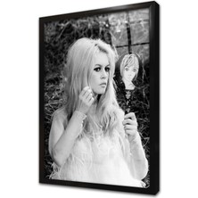 Tablosan Birigitte Bardot Çerçeveli Cam Tablo
