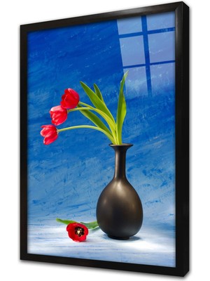Tablosan Vazoda Kırmızı Çiçekler Çerçeveli Cam Tablo