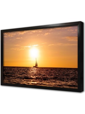 Tablosan Ufukta Kayık ve Gün Batımı Çerçeveli Cam Tablo