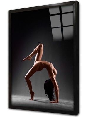 Tablosan Jimnastik Yapan Kadın Nü Çerçeveli Cam Tablo
