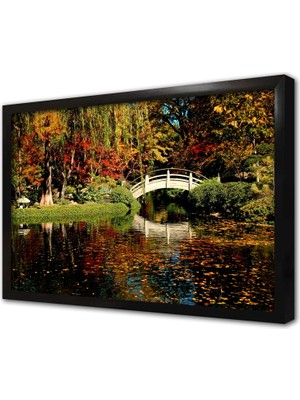 Tablosan Gölet Üzerinde Minyatür Köprü Çerçeveli Cam Tablo