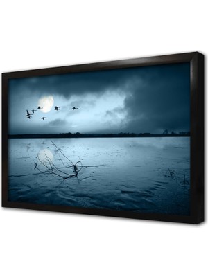 Tablosan Karannlıkta Göç Eden Kuş Sürüsü Çerçeveli Cam Tablo