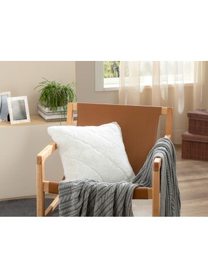 Englısh Home  Soft Touch Rabbit Peluş Kırlent Kılıfı 45X45 cm Beyaz