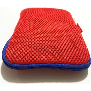 Mahi Max Çok Amaçlı Makyaj Çantası 16X12 cm & Seyahat Seti - Uyku Çorabı Uyku Bandı Diş Fırçası ve Macunu - Kırmızı