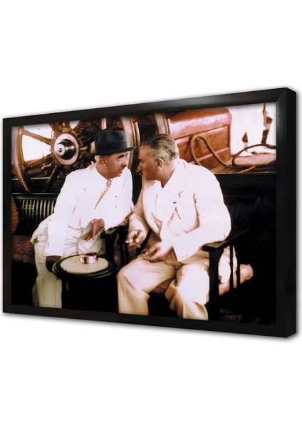 Atatürk Ismet Paşa Ile Sohbet Ederken Çerçeveli Cam Tablo