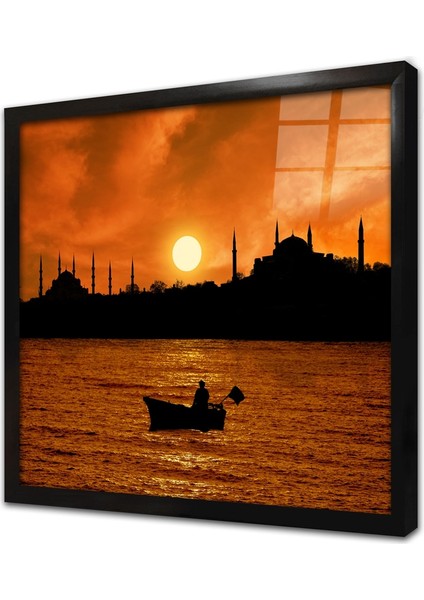 Gün Batımı Istanbul Silueti Çerçeveli Cam Tablo