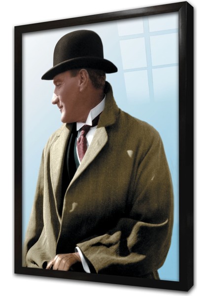 Şapkalı Atatürk Çerçeveli Cam Tablo