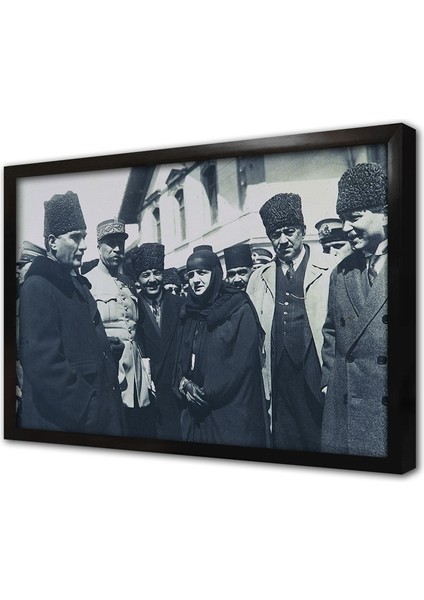 Atatürk Latife Hanımla Adanada Çerçeveli Cam Tablo