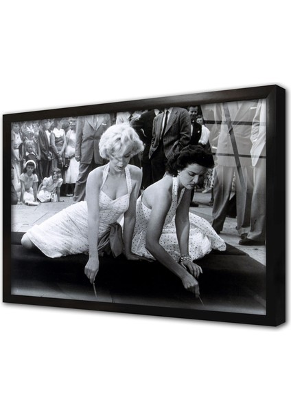 Siyah Beyaz Marilyn Monroe Çerçeveli Cam Tablo