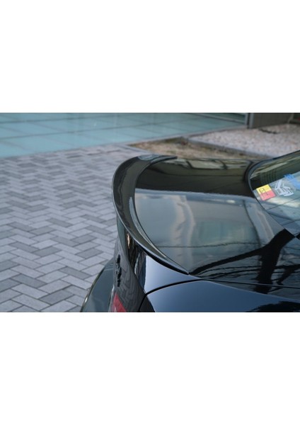 Bmw E90 Bagaj Üstü Spoiler Performans Tip Parlak Siyah 2005 - 2012