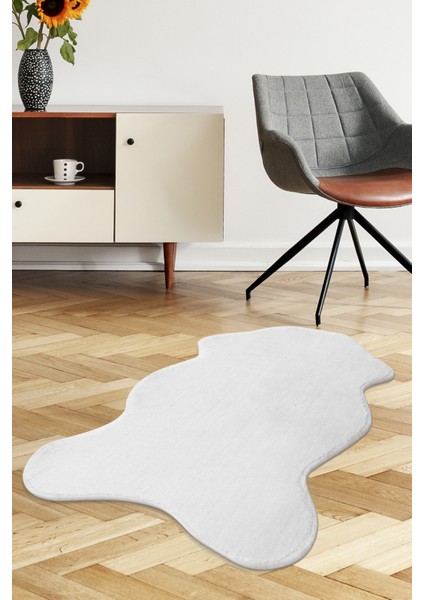 Dijidekor Beyaz Şekilli Post Dokuma Halı Peluş Yumuşacık Kaymaz Antibakteriyel 100X150