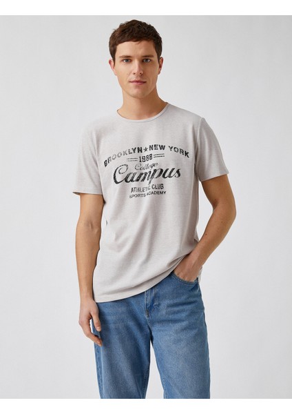 Erkek Slim Fit Kolej Baskılı Tişört fiyatları