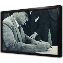 Tablosan Atatürk Yazı Yazarken Çerçeveli Mdf Tablo