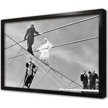 Tablosan Ip Üstünde Gelin Damat Çerçeveli Mdf Tablo