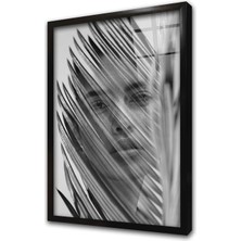 Tablosan Kadın Portre Manipülasyon Çerçeveli Cam Tablo