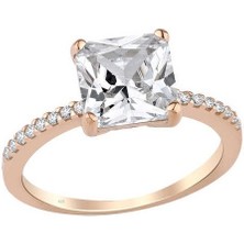 Harem Altın Zemin Taşlı Prenses Kesim Tek Taş Gümüş Rose Yüzük