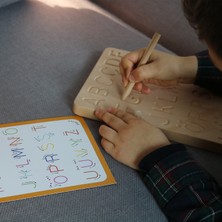 Montessori Eğitici Ahşap Oyuncak – Çift Taraflı Alfabe Öğrenme Tahtası