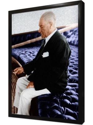 Tablosan Atatürk Otururken Çerçeveli Mdf Tablo