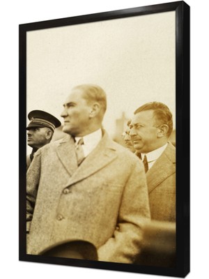 Tablosan Zafer Bayramı ve Atatürk Çerçeveli Mdf Tablo