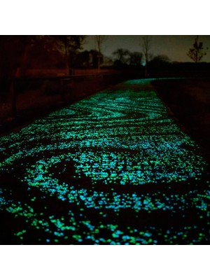 İndirim Hareketi Gece Karanlıkta Işık Vererek Parlayan Dekoratif Çakıl Taşları