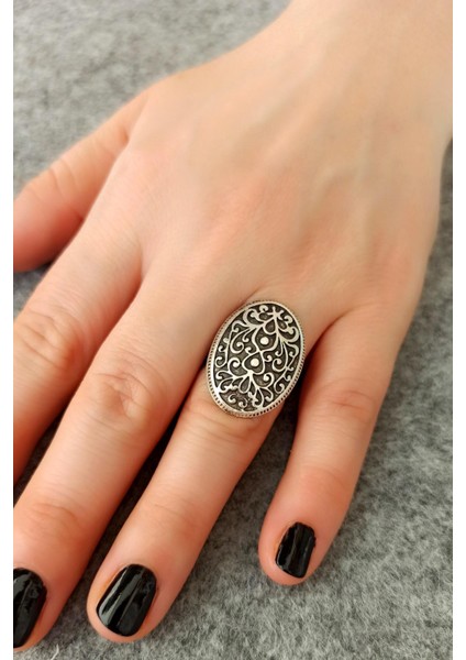 Antik Gümüş Kaplama Oval Şekilli Motifli El Yapımı Ayarlanabilir Yüzük fiyatları