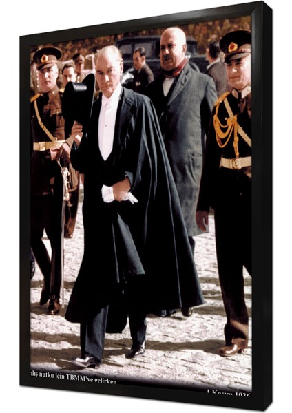 Atatürk Açılış Nutku Için Meclise Gelirken Çerçeveli Mdf Tablo