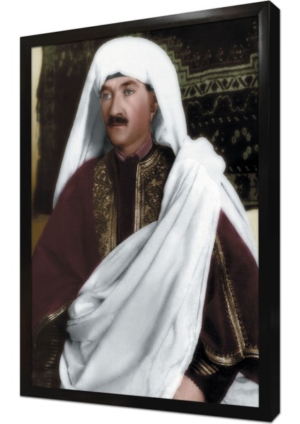 Atatürk Arap Kıyafetiyle Çerçeveli Mdf Tablo