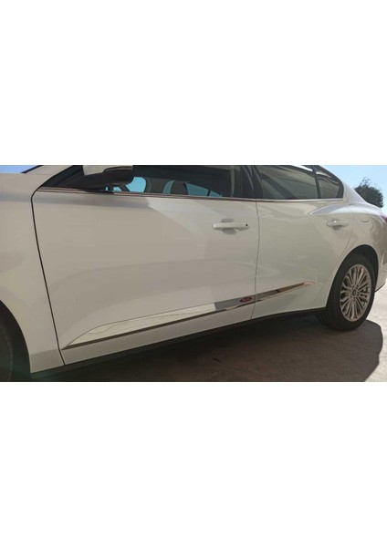 FORD FOCUS 2019+ KAPI ÇITASI PIANO BLACK