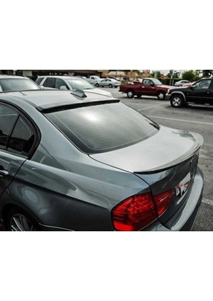 Bmw E90 Cam Üstü Spoiler Piano Black
