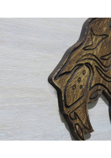 Kişiye Özel Aslan Kabartma Figürlü Özel Yapım Ahşap Çerçeveli Tablo indirimleri