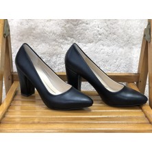Wickers Kafkaslar 9 Cm. Kalın Topuklu Bayan Stiletto Ayakkabı